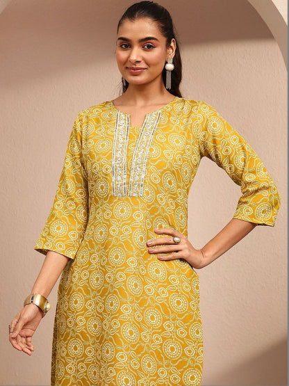 Women Ethnic Motifs Printed Regular Thread Work Kurta with Trousers & With Dupatta