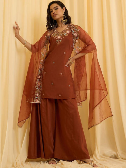 Dhiyona CH Floral Embroidered Regular Thread Work Kurta with Palazzos & Cape Dupatta