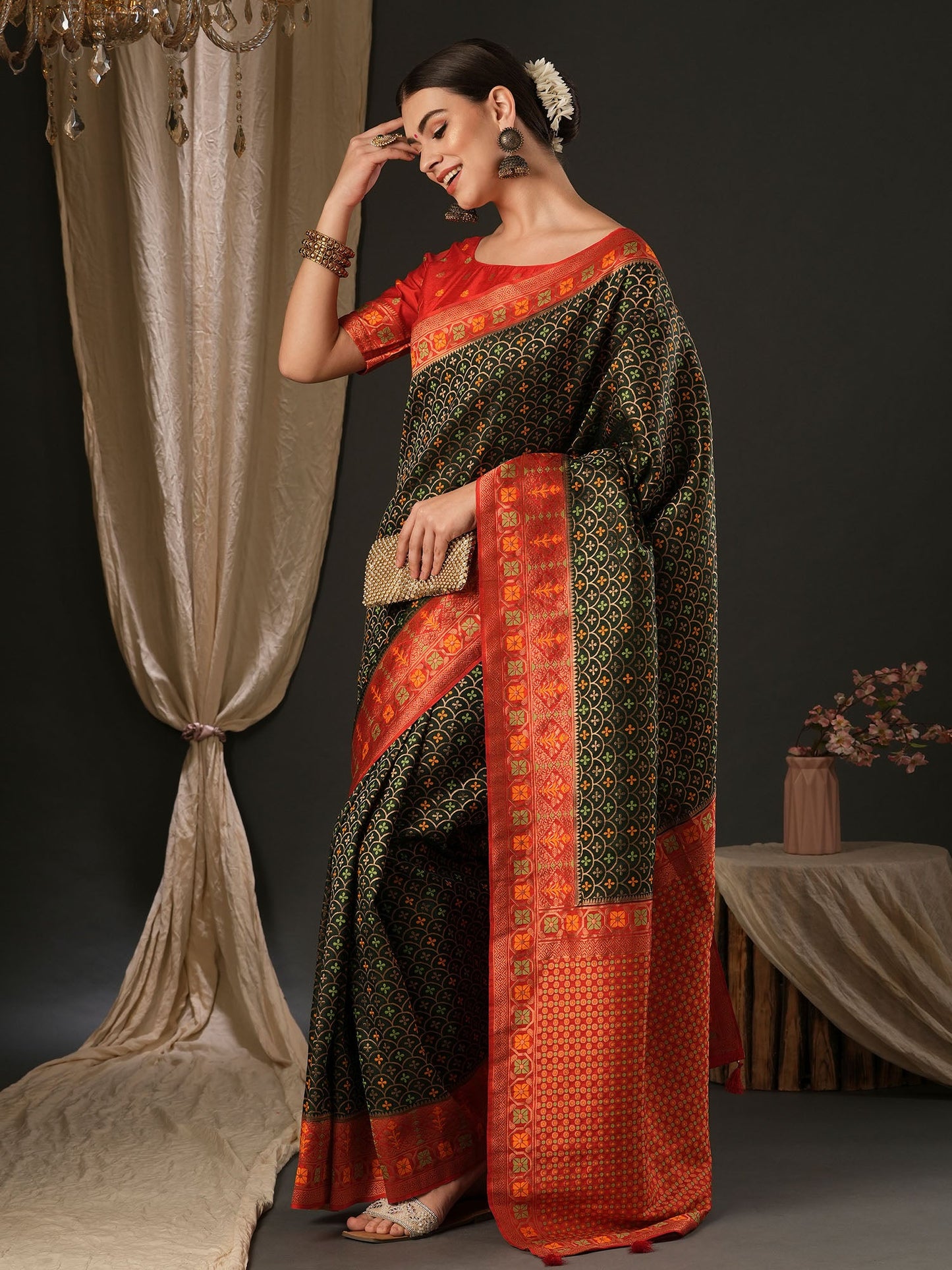 Women's Silk Blend Red Woven Design Designer Saree With Blouse Piece