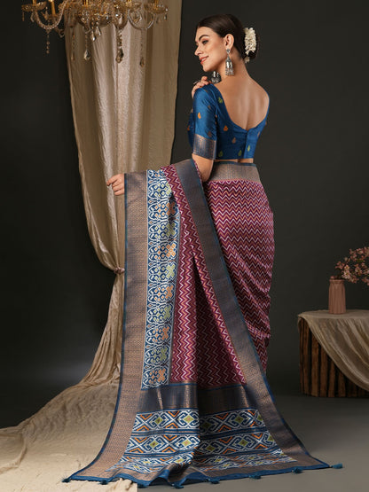 Women's Silk Blend Teal blue Woven Design Designer Saree With Blouse Piece
