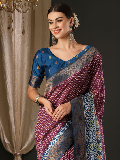 Women's Silk Blend Teal blue Woven Design Designer Saree With Blouse Piece