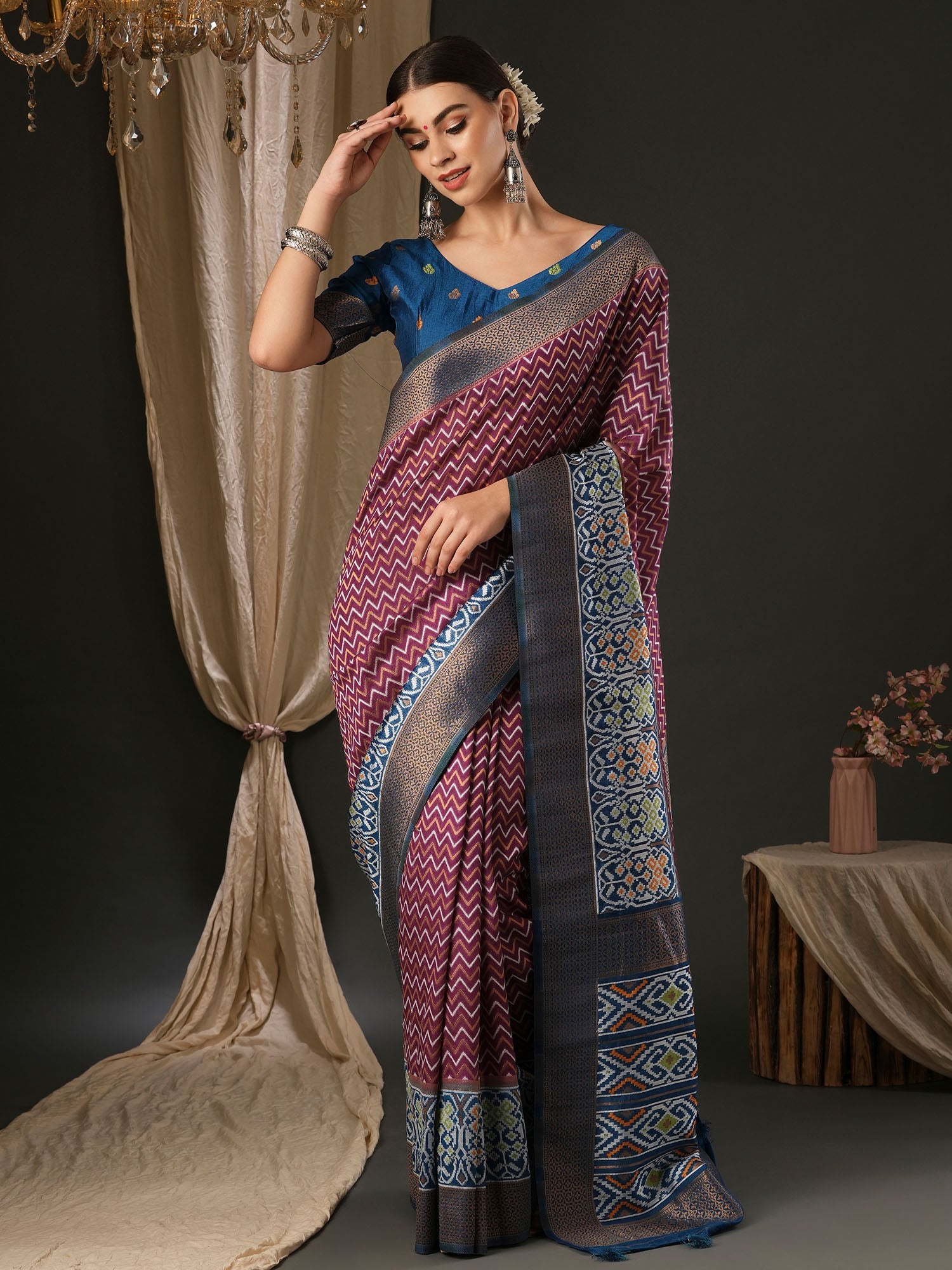 Women's Silk Blend Teal blue Woven Design Designer Saree With Blouse Piece