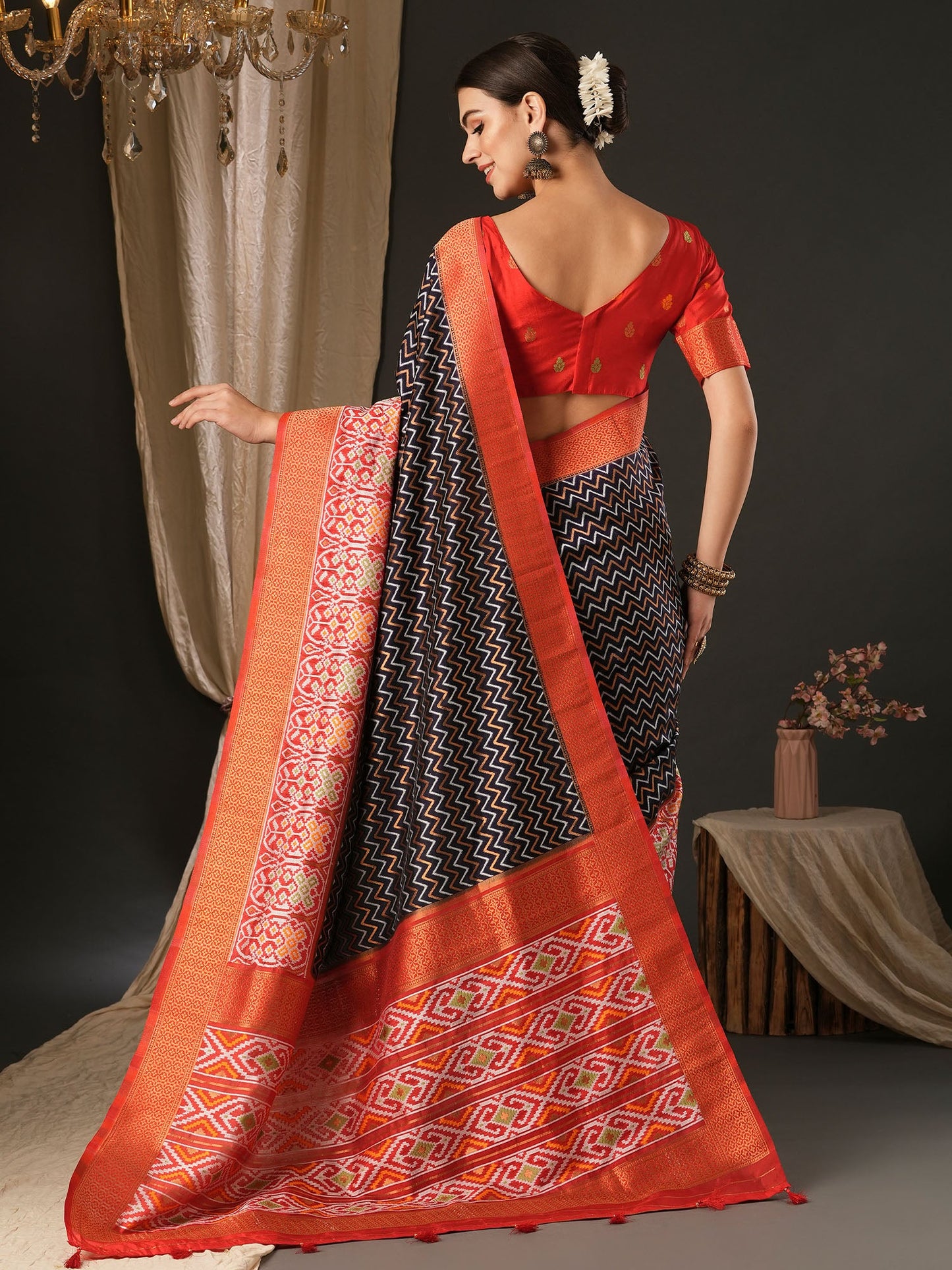 Women's Silk Blend Red Woven Design Designer Saree With Blouse Piece