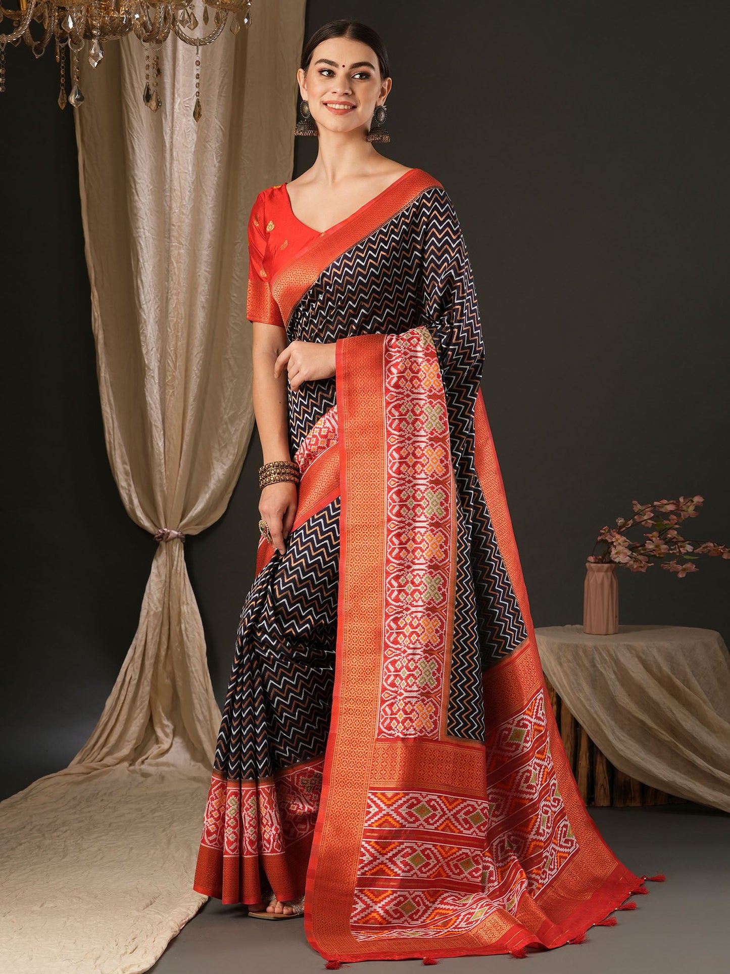 Women's Silk Blend Red Woven Design Designer Saree With Blouse Piece