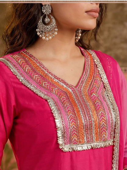 Women Pink Solid Print Embroidery & Sequinned Work Kurta Afagani Salwar & Dupatta