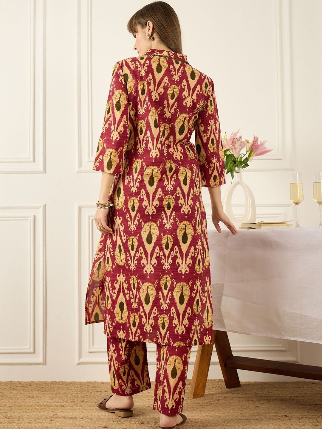 Dhiyona IE Printed V-Neck Three-Quarter Sleeves Pure Cotton Top With Trousers