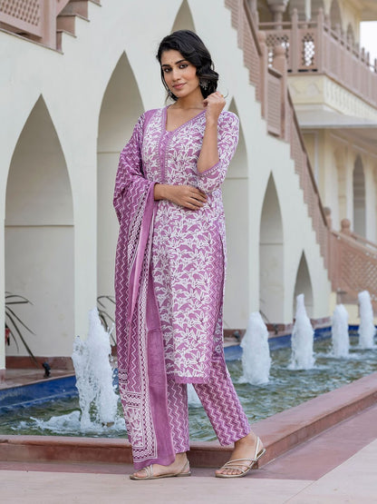 Dhiyona KL Women Floral Printed Regular Pure Cotton Kurta with Trousers & With Dupatta