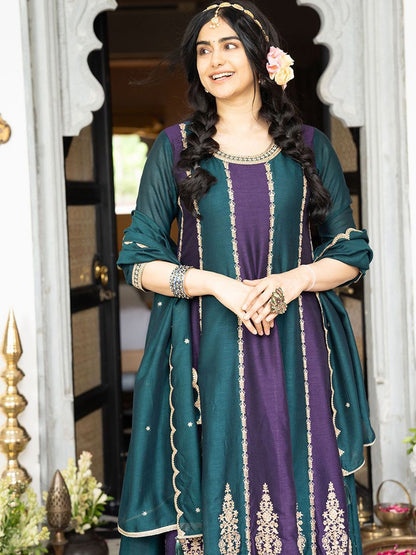 Dhiyona CH Embroidered Anarkali Kurta Set with Dupatta