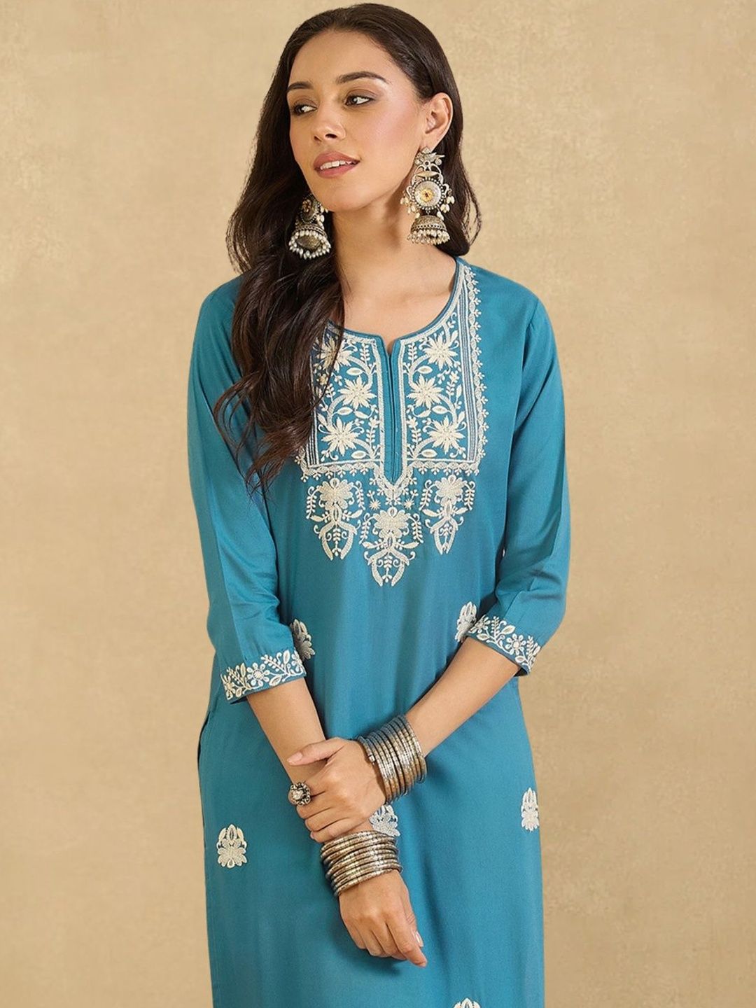 Dhiyona IE Women Ethnic Motifs Embroidered Regular Thread Work Kurta with Trousers