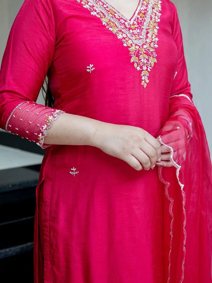 Dhiyona KL Women Ethnic Motifs Embroidered Regular Thread Work Chanderi Silk Kurta with Palazzos & With Dupatta