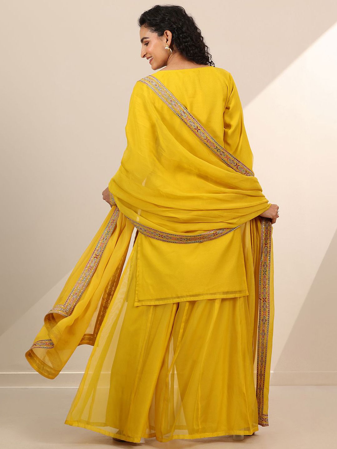 Dhiyona LL Geometric Embroidered Zari Organza Straight Kurta With Palazzos And Dupatta