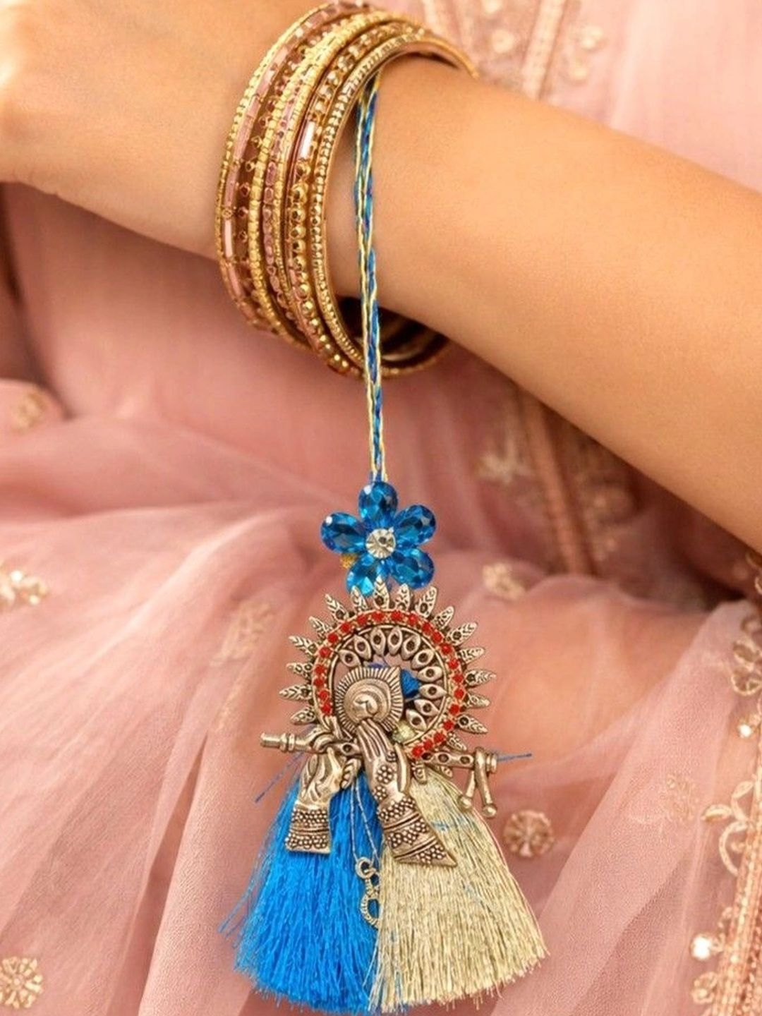 Dhiyona Rakhi