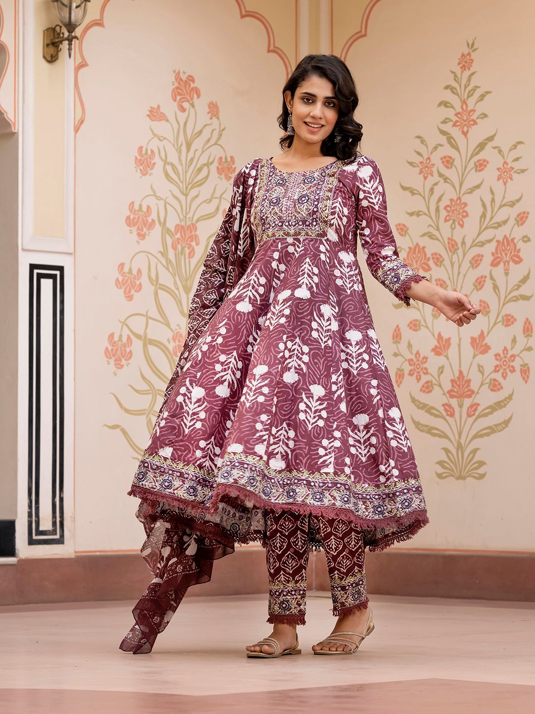 Dhiyona KL Women Floral Printed Regular Pure Cotton Kurta with Trousers & With Dupatta