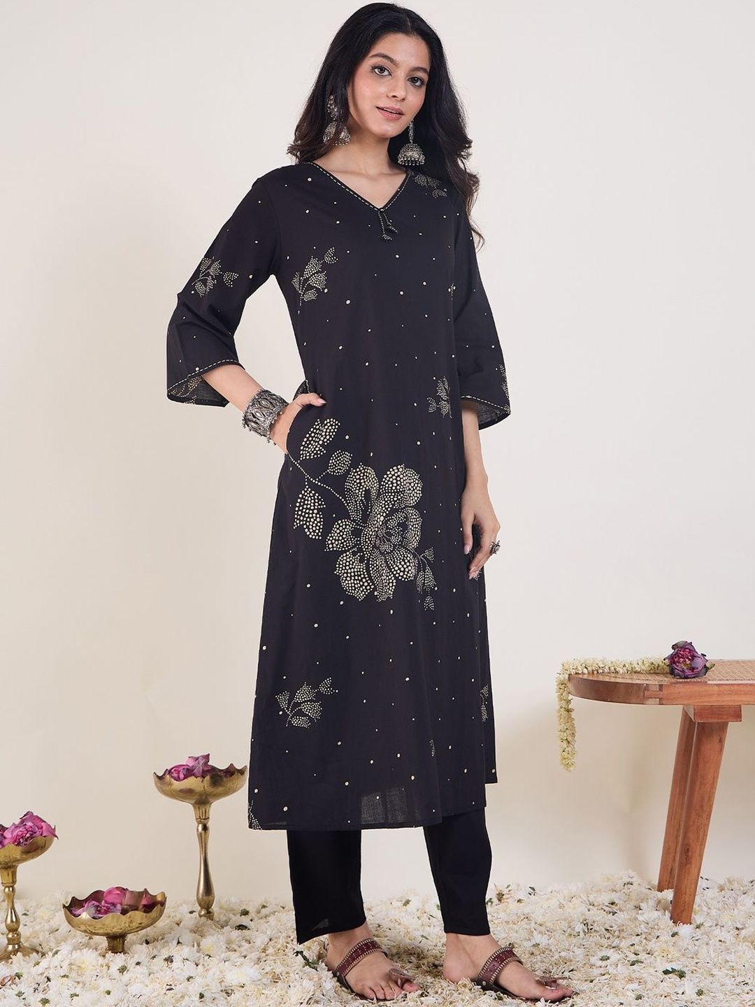 Dhiyona IE Printed V-Neck Pure Cotton Tunic With Trousers
