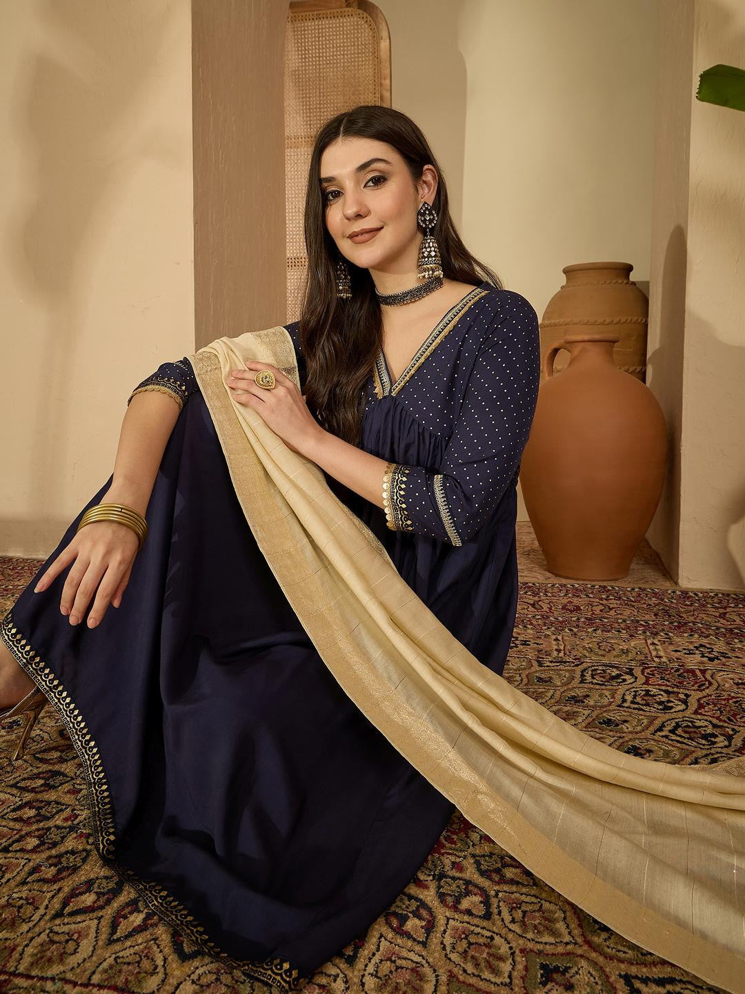 Women Navy Blue Pure Silk Kurta Sets