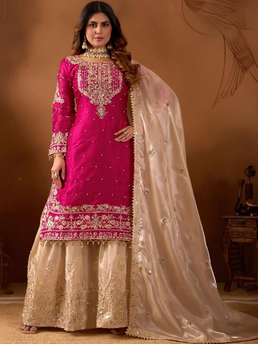 Dhiyona KL Women Ethnic Motifs Embroidered Regular Kurta with Sharara & With Dupatta