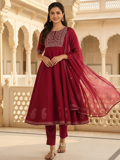 Dhiyona KL Ethnic Motifs Yoke Design Thread Work Anarkali Kurta With Trouser & Dupatta