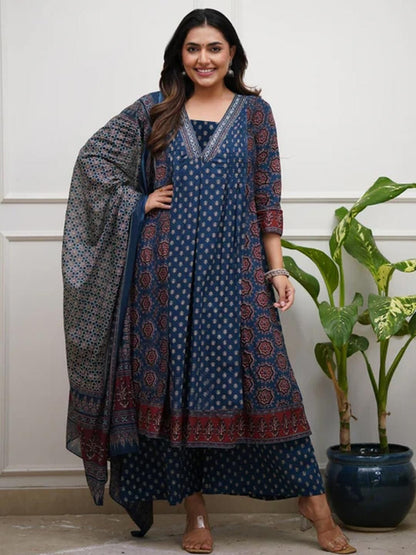 Dhiyona KL Women Blue Kurta Sets