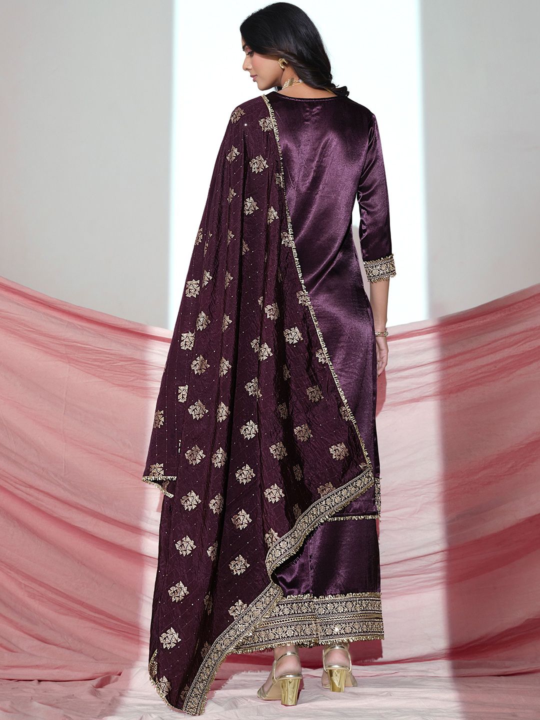 Dhiyona SN Floral Yoke Design V-Neck Sequinned Satin Kurta With Palazzos & Dupatta