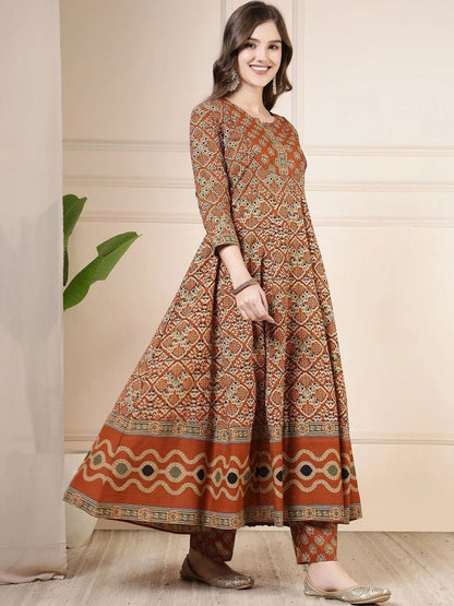 Women Ethnic Motifs Printed Empire Pure Cotton Kurta with Trousers & With Dupatta