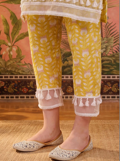 Printed Cotton Blend Round Neck Kurta & Trousers