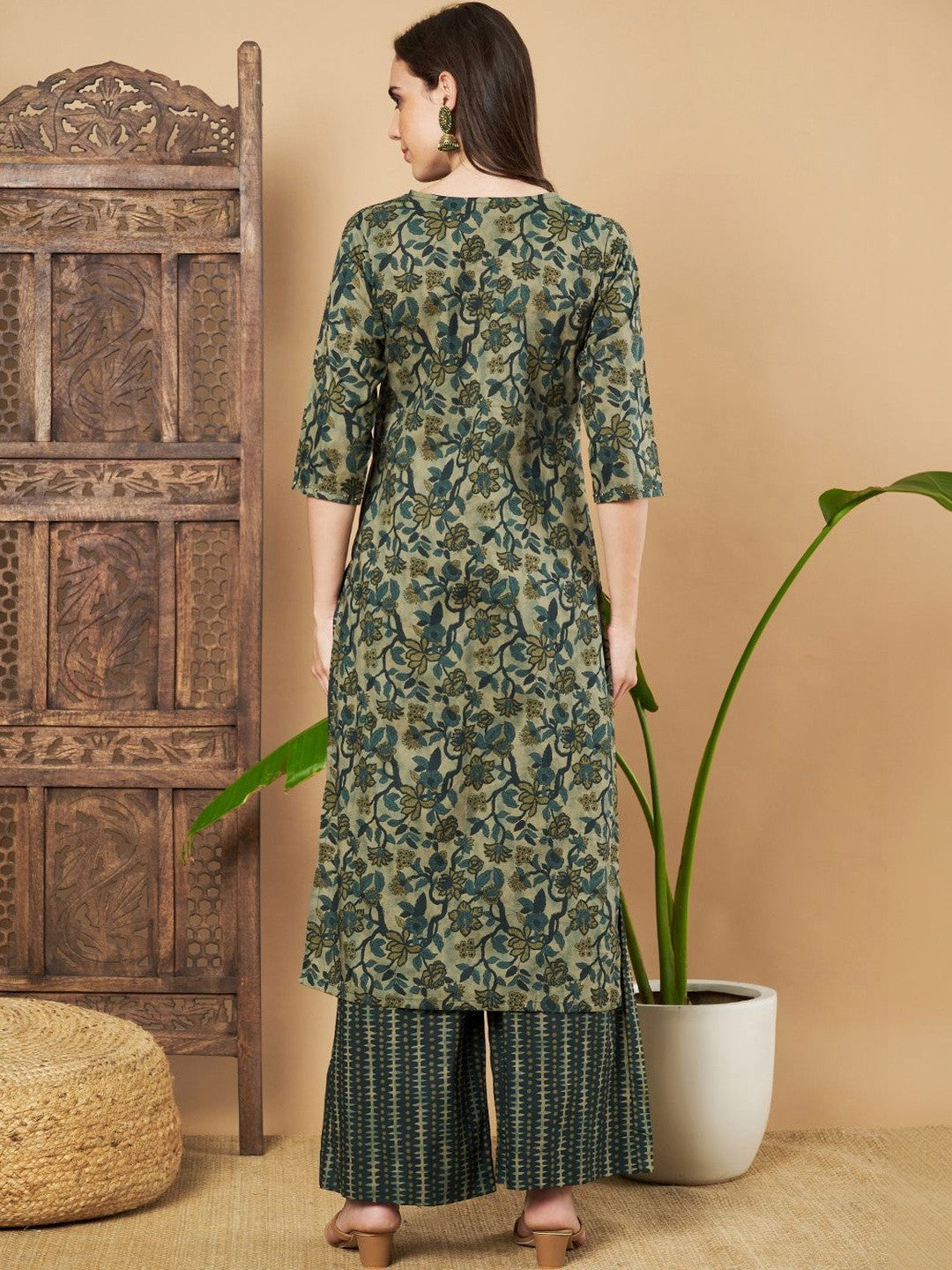 Women Floral Printed Regular Pure Cotton Kurta with Palazzos