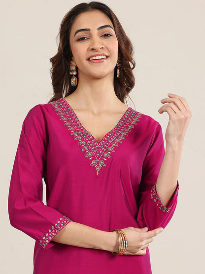 Ethnic Motifs Yoke Design Straight Sequinned Kurta With Trousers & Dupatta