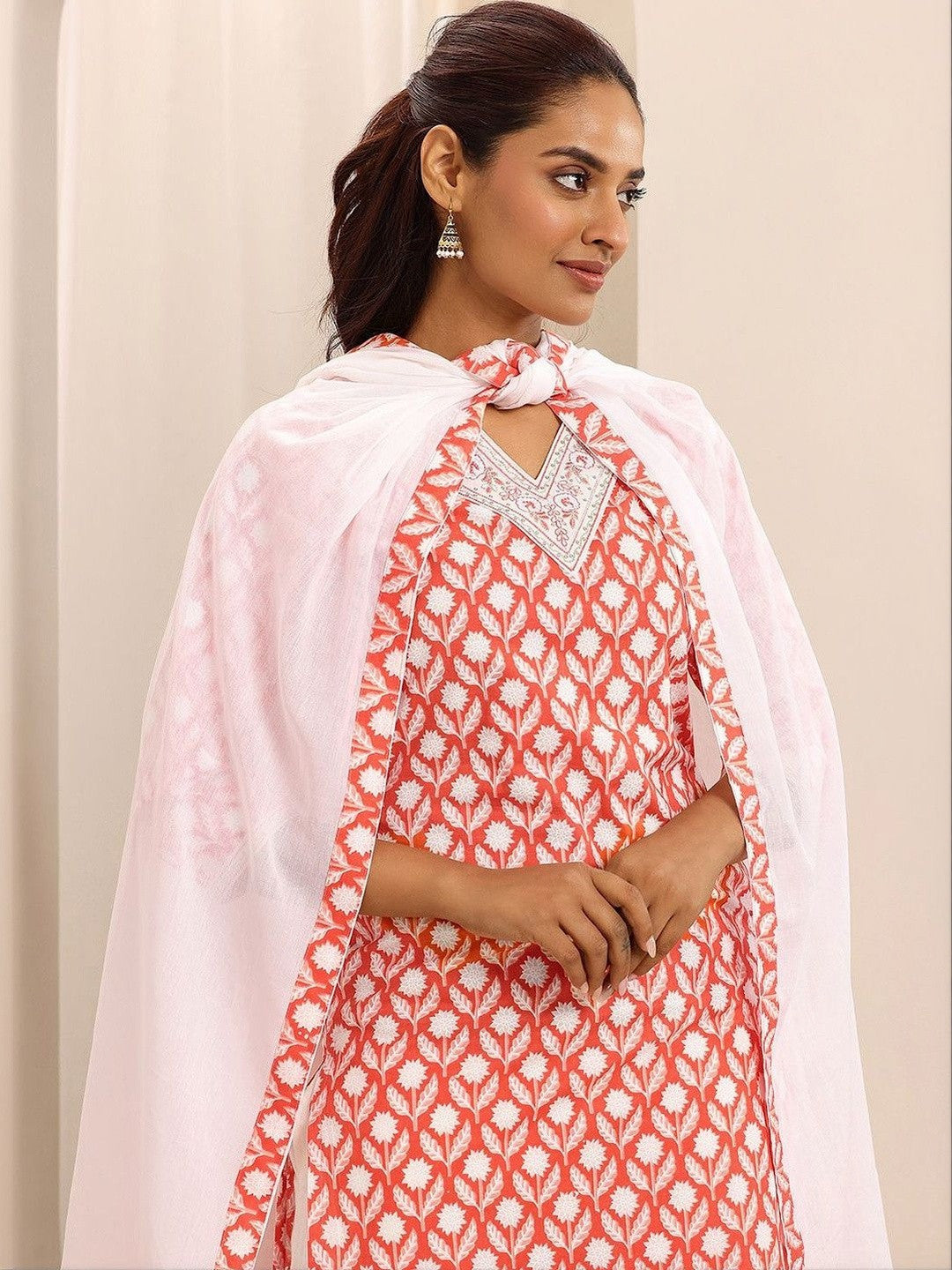 Women Ethnic Motifs Printed Regular Thread Work Kurta with Trousers & With Dupatta