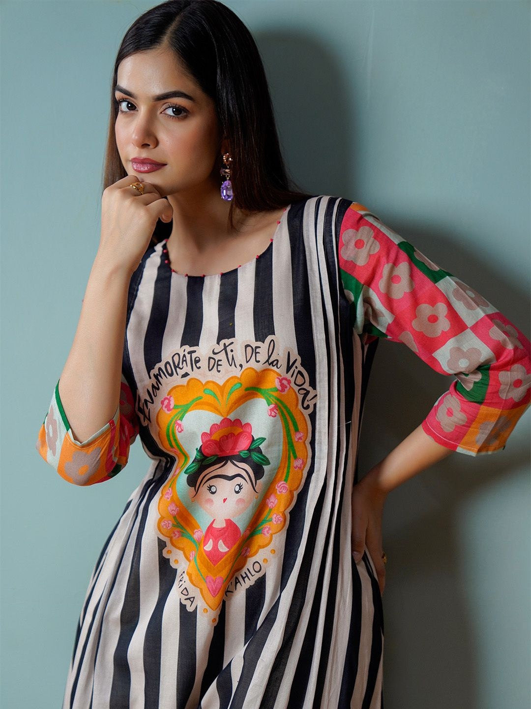 Striped Round Neck Kurta & Trousers