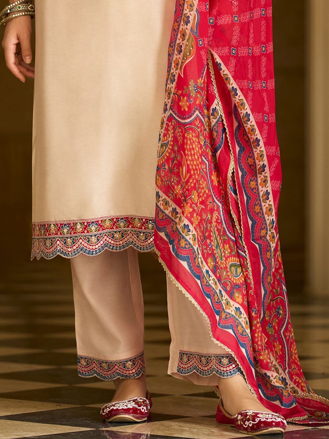 Ethnic Motifs Printed V-Neck Thread Work Kurta With Trousers & With Dupatta