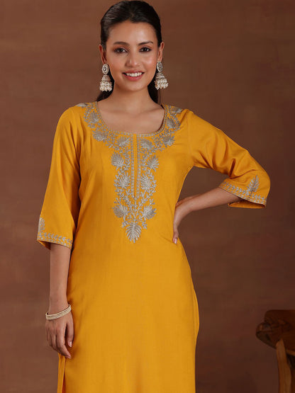 Floral Embroidered Yoke Design Zari Straight Kurta with Trousers & Dupatta