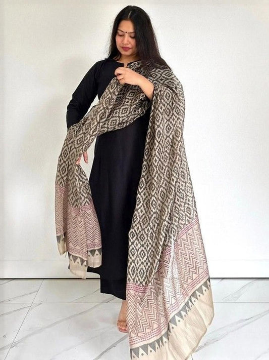 Dhiyona KL Women Regular Kurta with Palazzos & With Dupatta