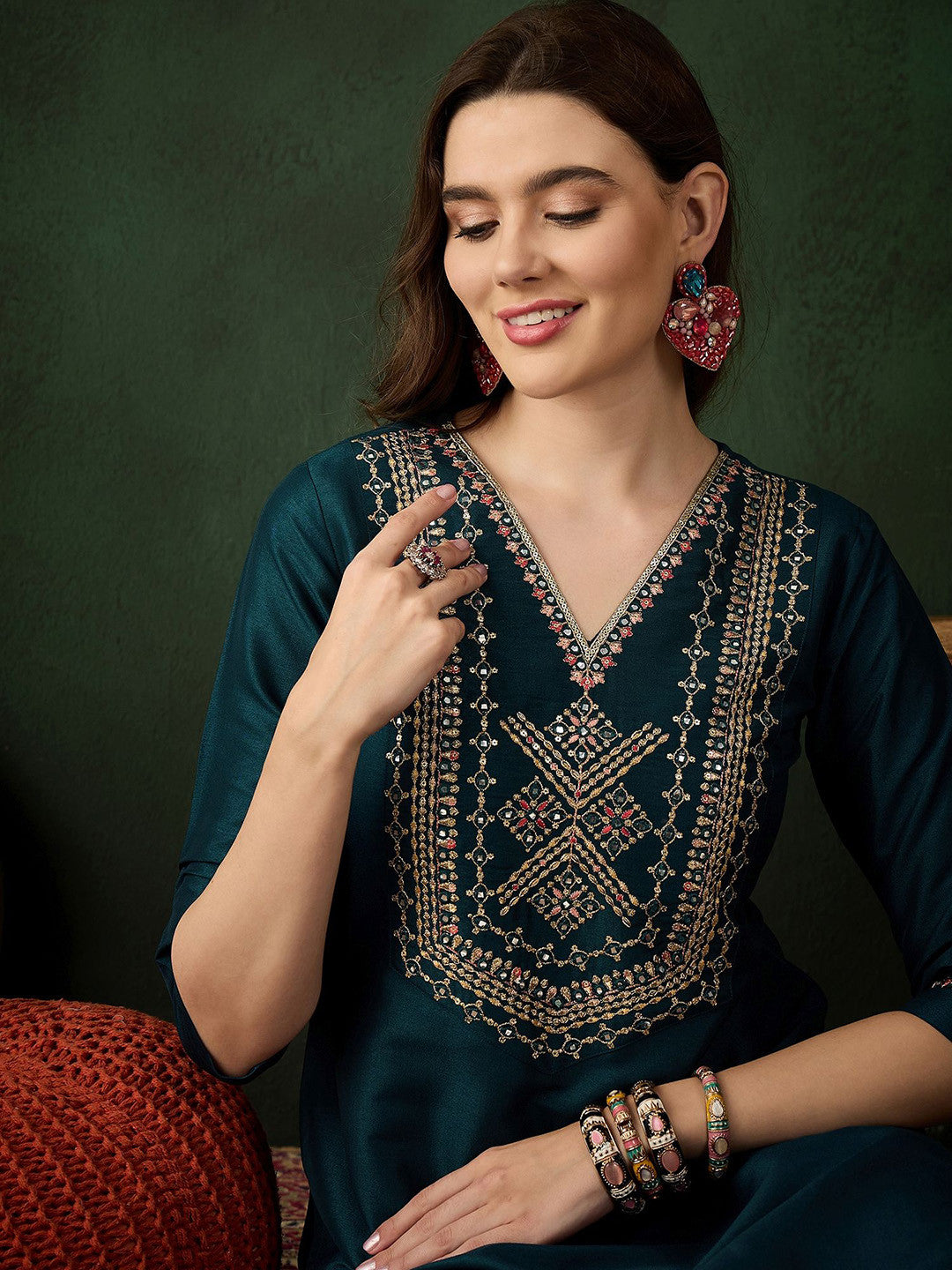Women Embroidered Straight Kurta With Trousers