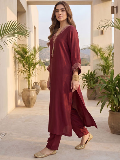 Maroon Women Ethnic Motifs Embroidered Regular Thread Work Kurta with Trousers