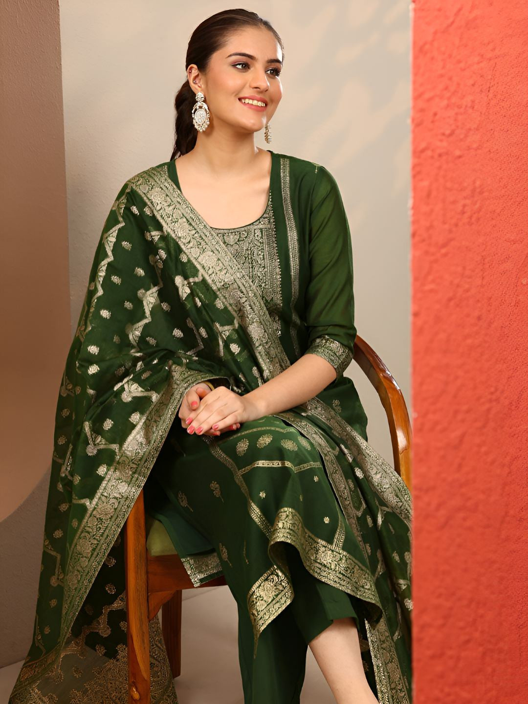 Women Ethnic Motifs Printed Regular Kurta with Trousers & Dupatta