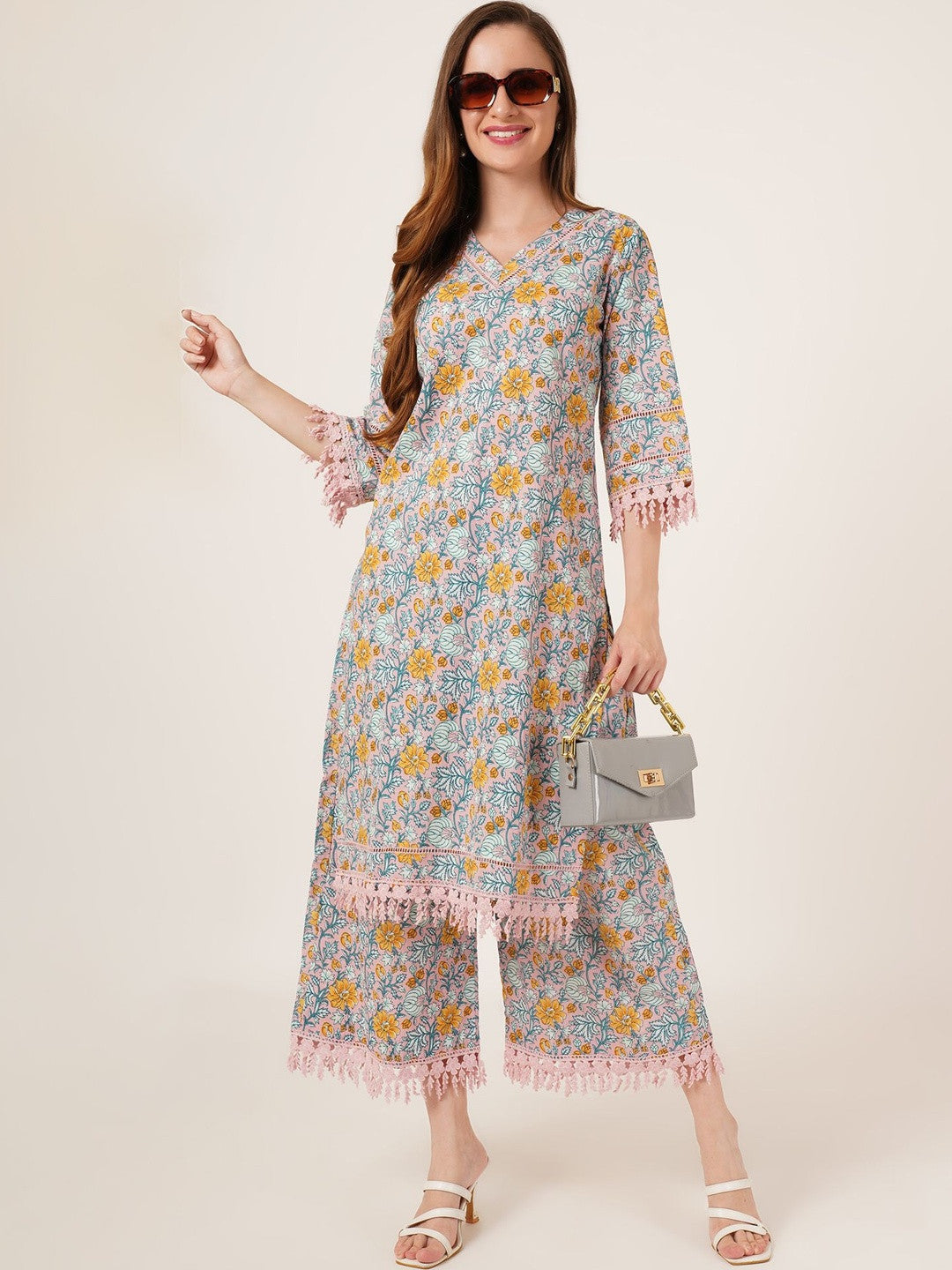 Dhiyona SN Women Floral Printed Regular Pure Cotton Kurta with Palazzos
