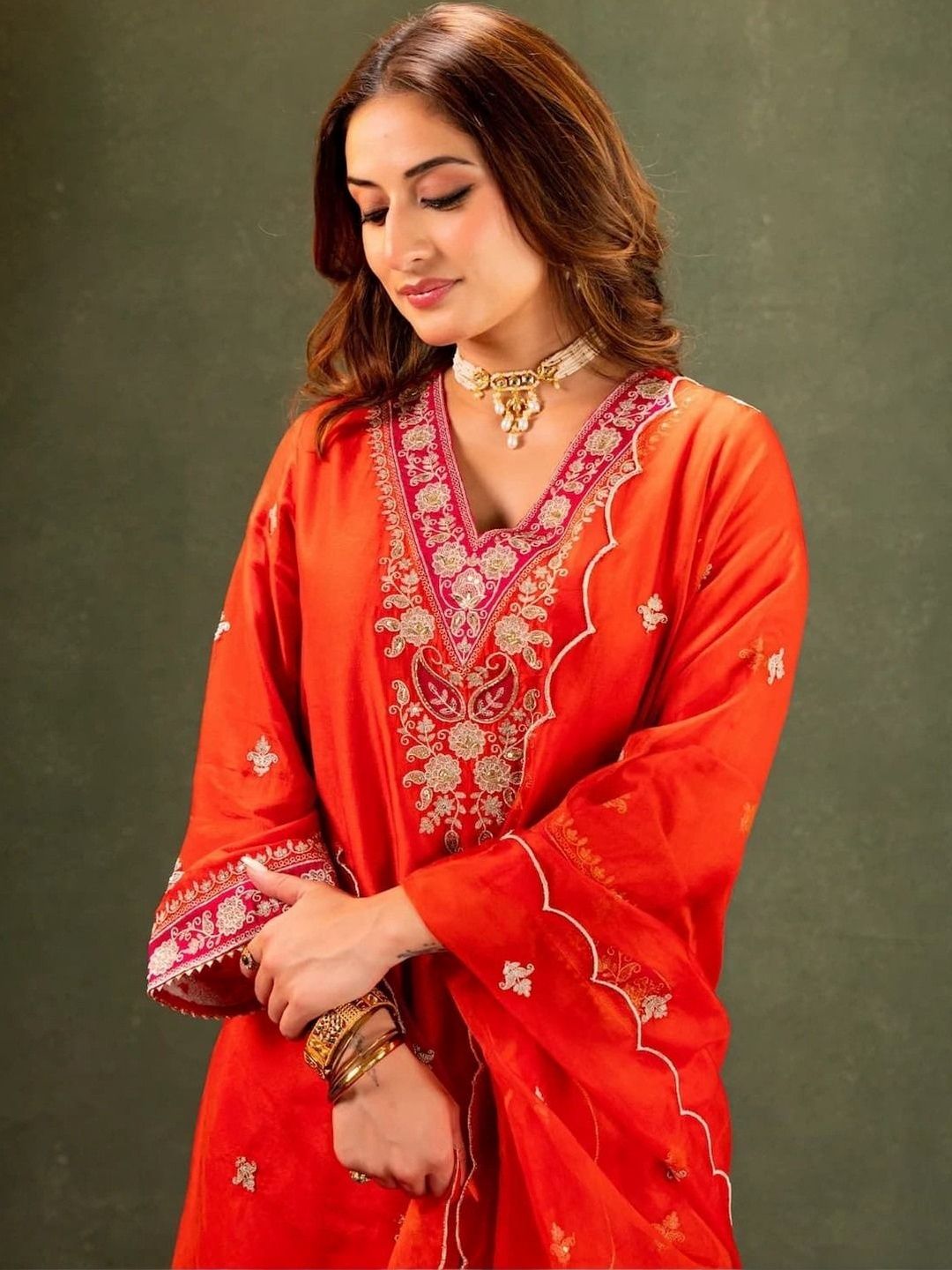 Dhiyona KL Women Ethnic Motifs Embroidered Regular Thread Work Chanderi Silk Kurta with Palazzos & With Dupatta