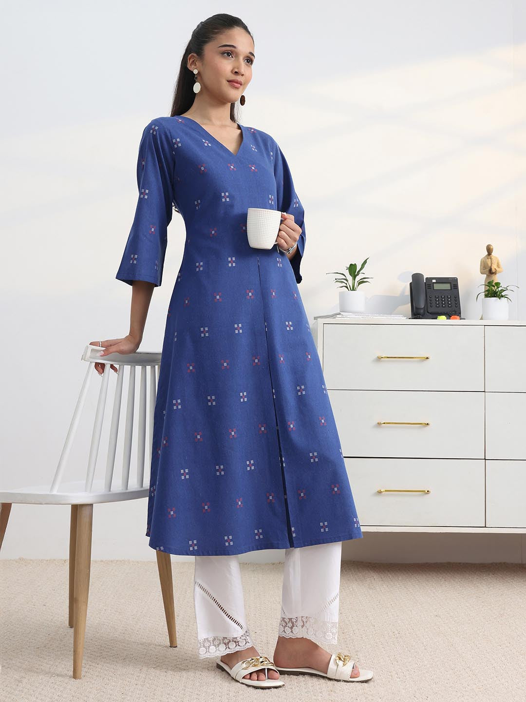 Dhiyona LB Blue Woven Design A-Line Kurta Set