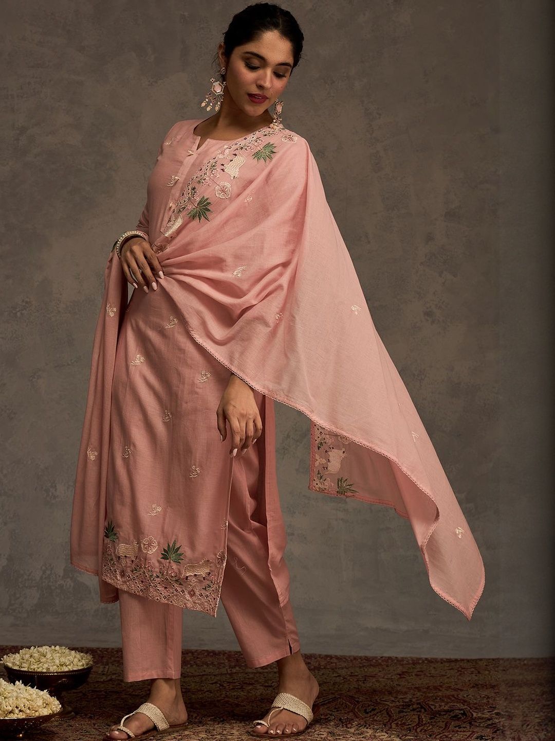 Ethnic Motifs Embroidered Thread Work Pure Cotton Kurta & Trousers With Dupatta