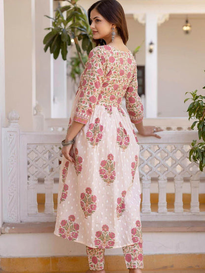 Dhiyona KL Women Floral Printed Regular Pure Cotton Kurta with Trousers & With Dupatta