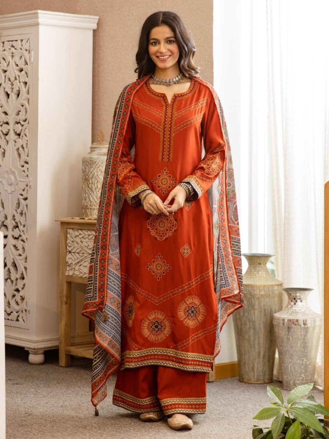 Karen cadmium embroidery cotton suit set