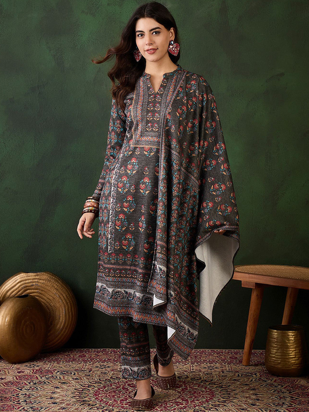 Dhiyona SN Self Design Winter Pashmina Straight Kurta & Trouser With Dupatta