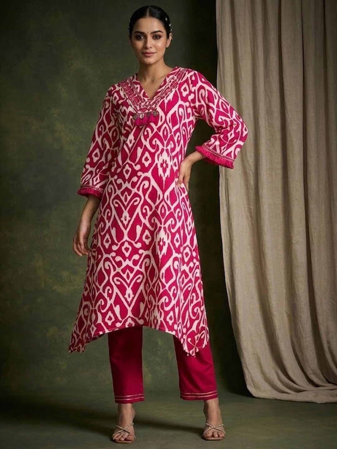 Printed V-Neck Kurta & Trousers