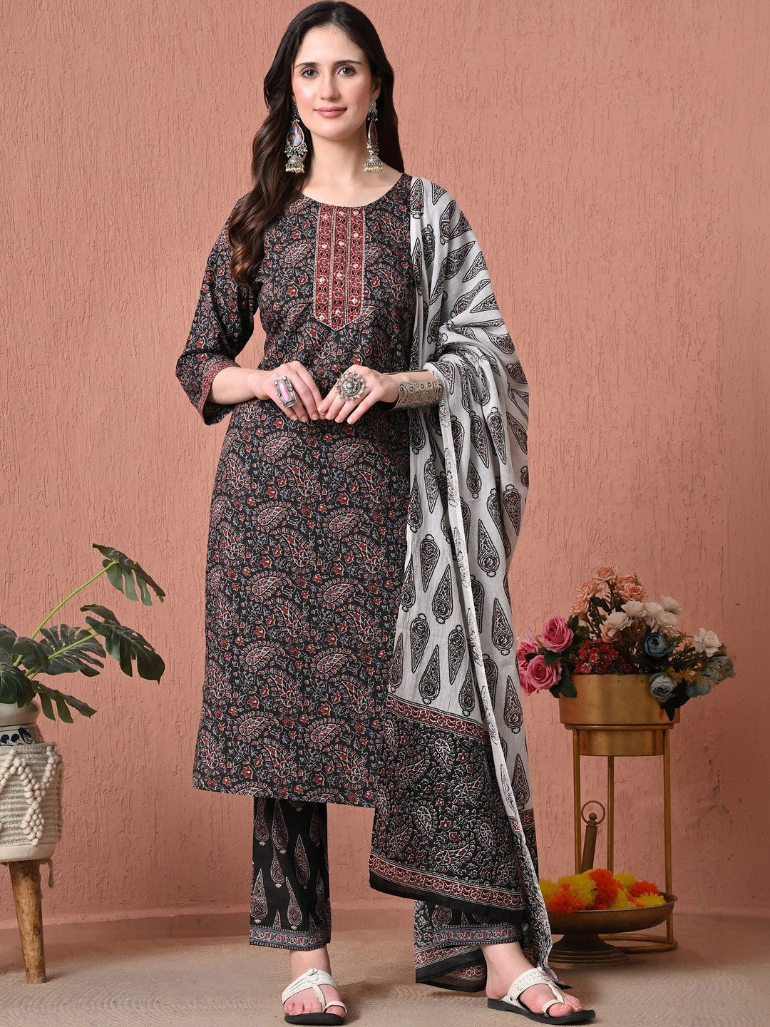 Dhiyona SN Women Ethnic Motifs Printed Regular Thread Work Pure Cotton Kurta with Trousers & With Dupatta