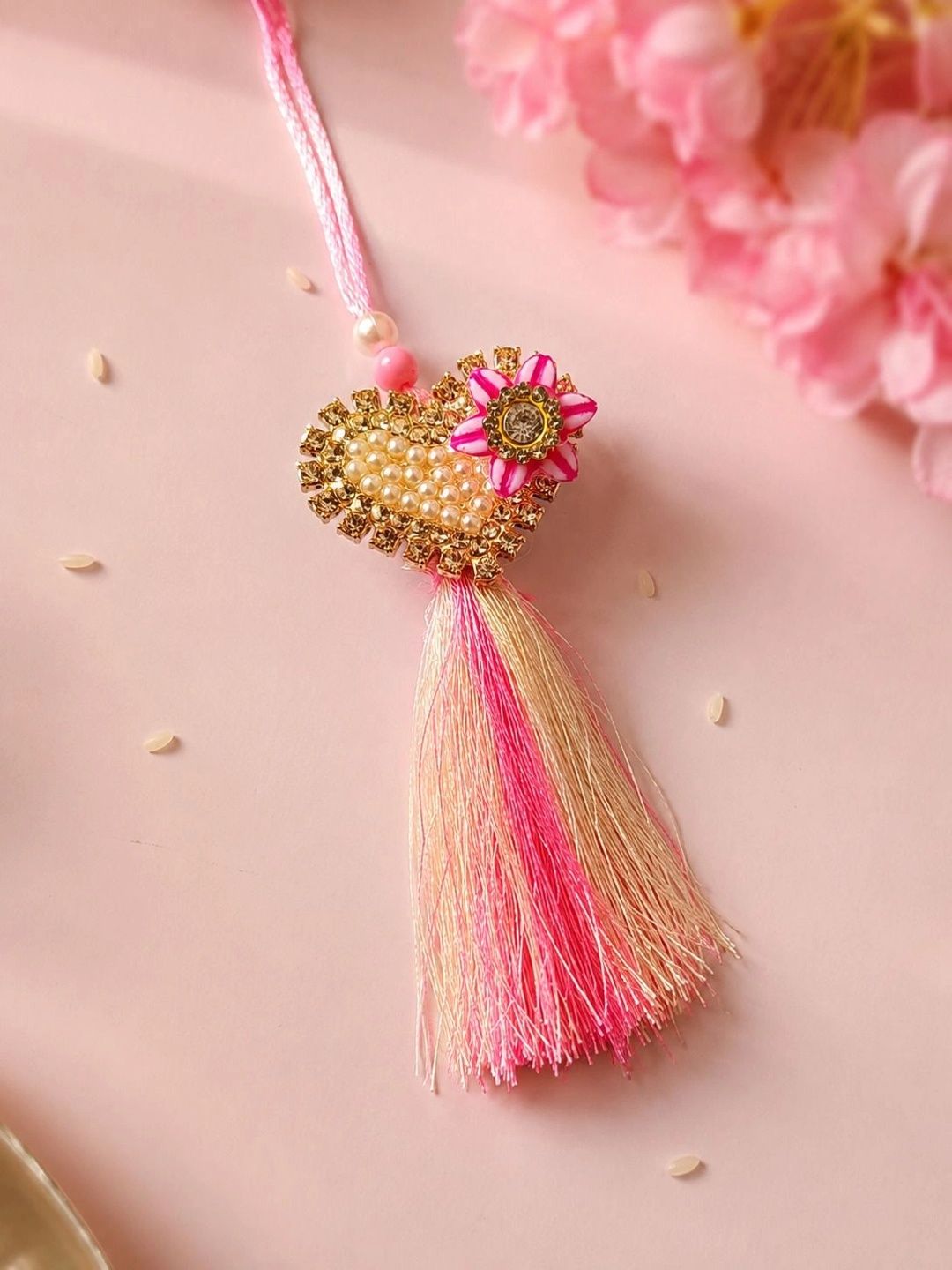 Dhiyona Rakhi