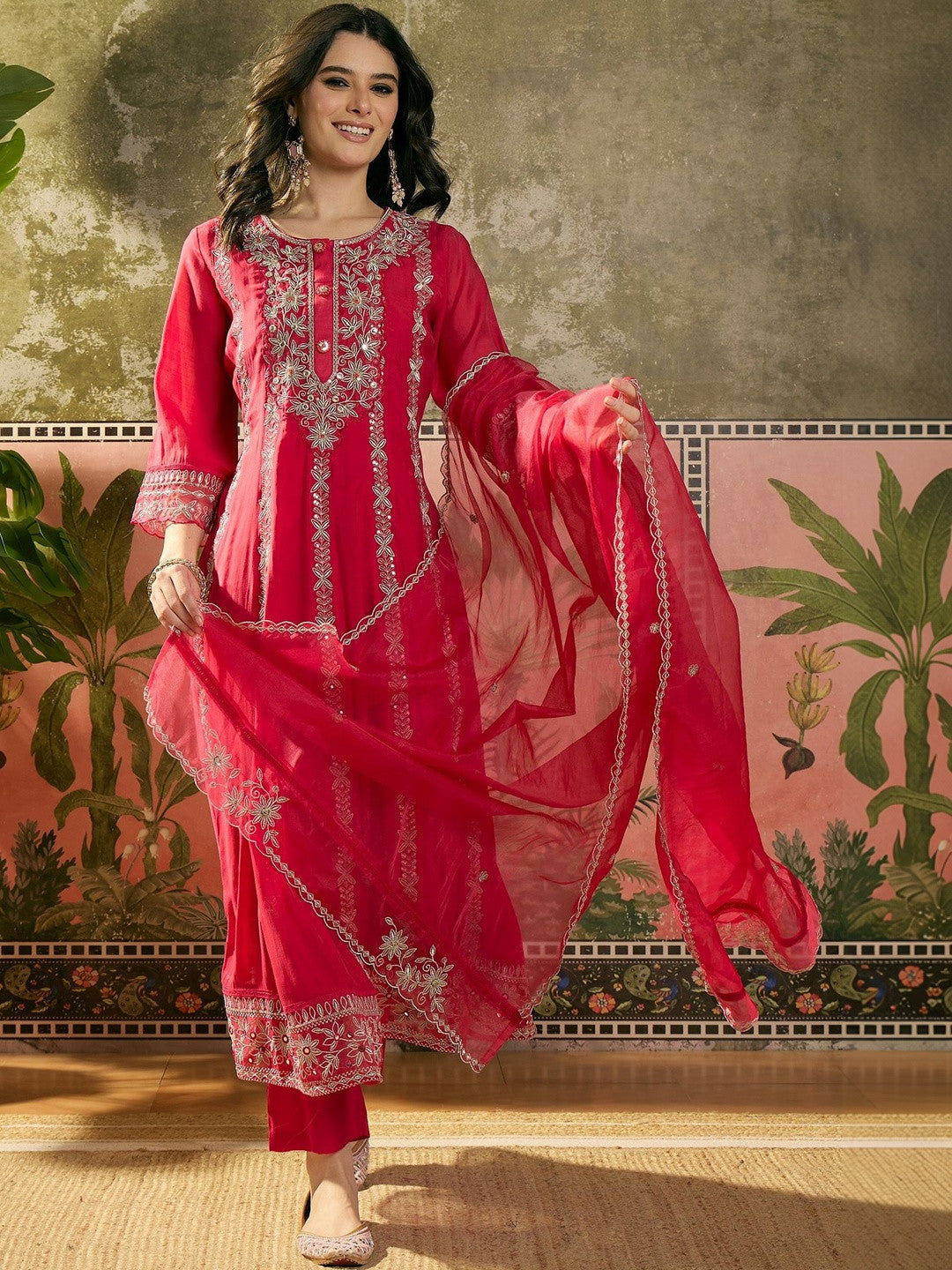 Embroidered Round-Neck Kurta Trousers & Dupatta