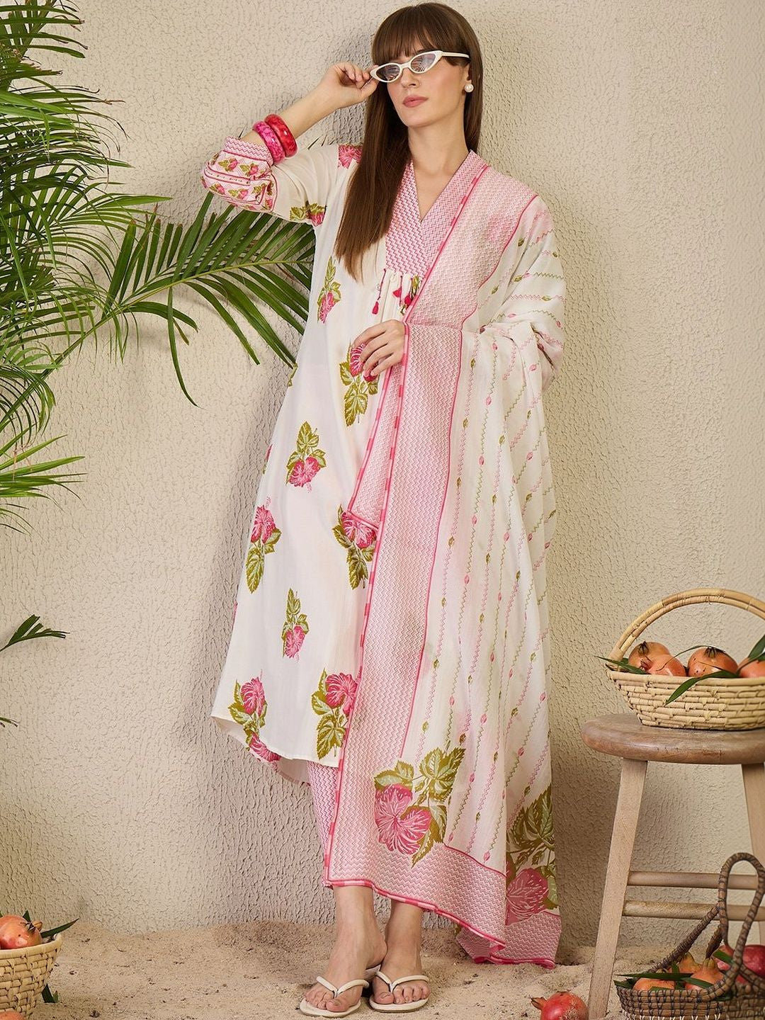 Floral Printed Pure Cotton Kurta With Trousers & Dupatta
