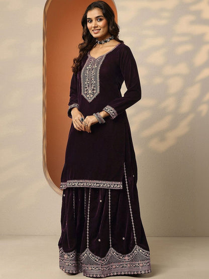 Dhiyona LL Women Ethnic Motifs Embroidered Regular Thread Work Velvet Kurta with Sharara & With Dupatta