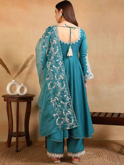 Dhiyona KL Women Embroidered Empire Thread Work Kurta with Palazzos & With Dupatta