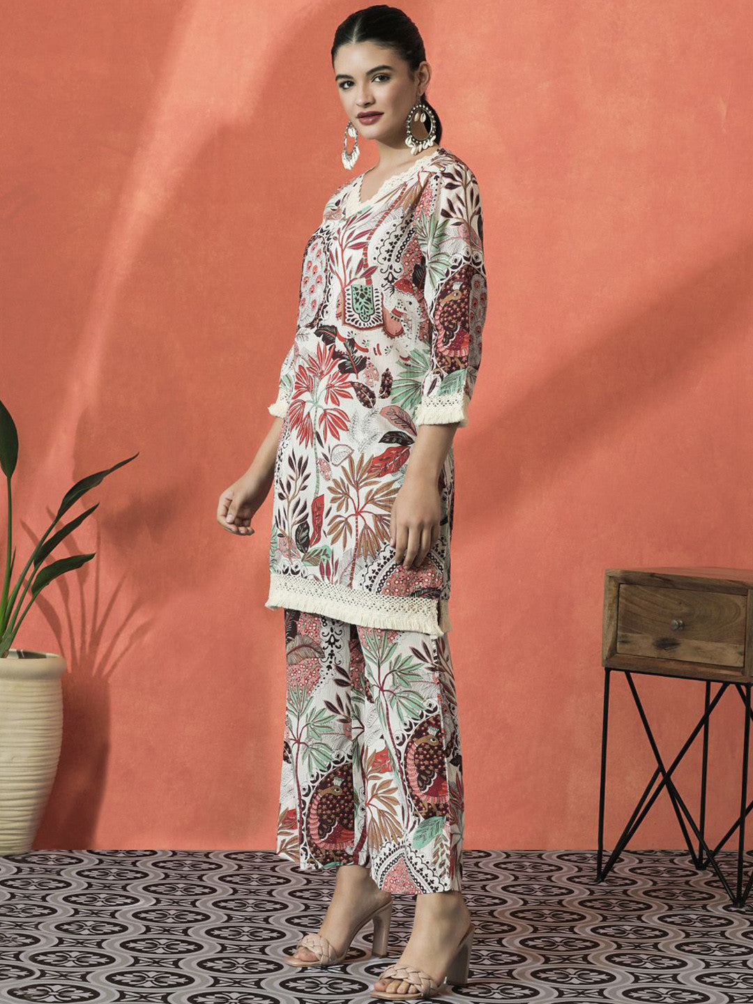 Floral Printed V-Neck Pure Cotton Straight Kurta With Palazzo